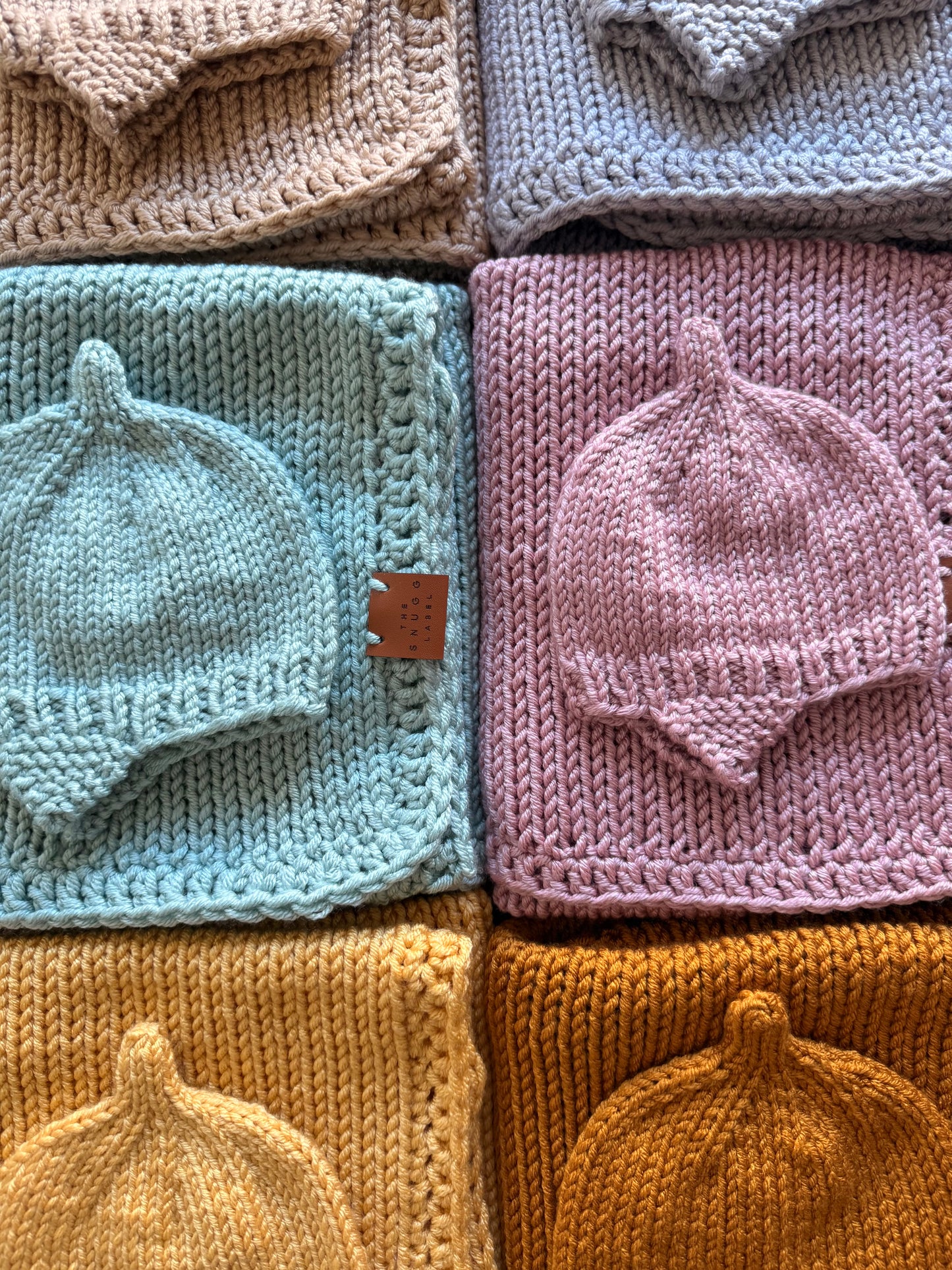 Ročno pleten komplet - siva odejica in kapica