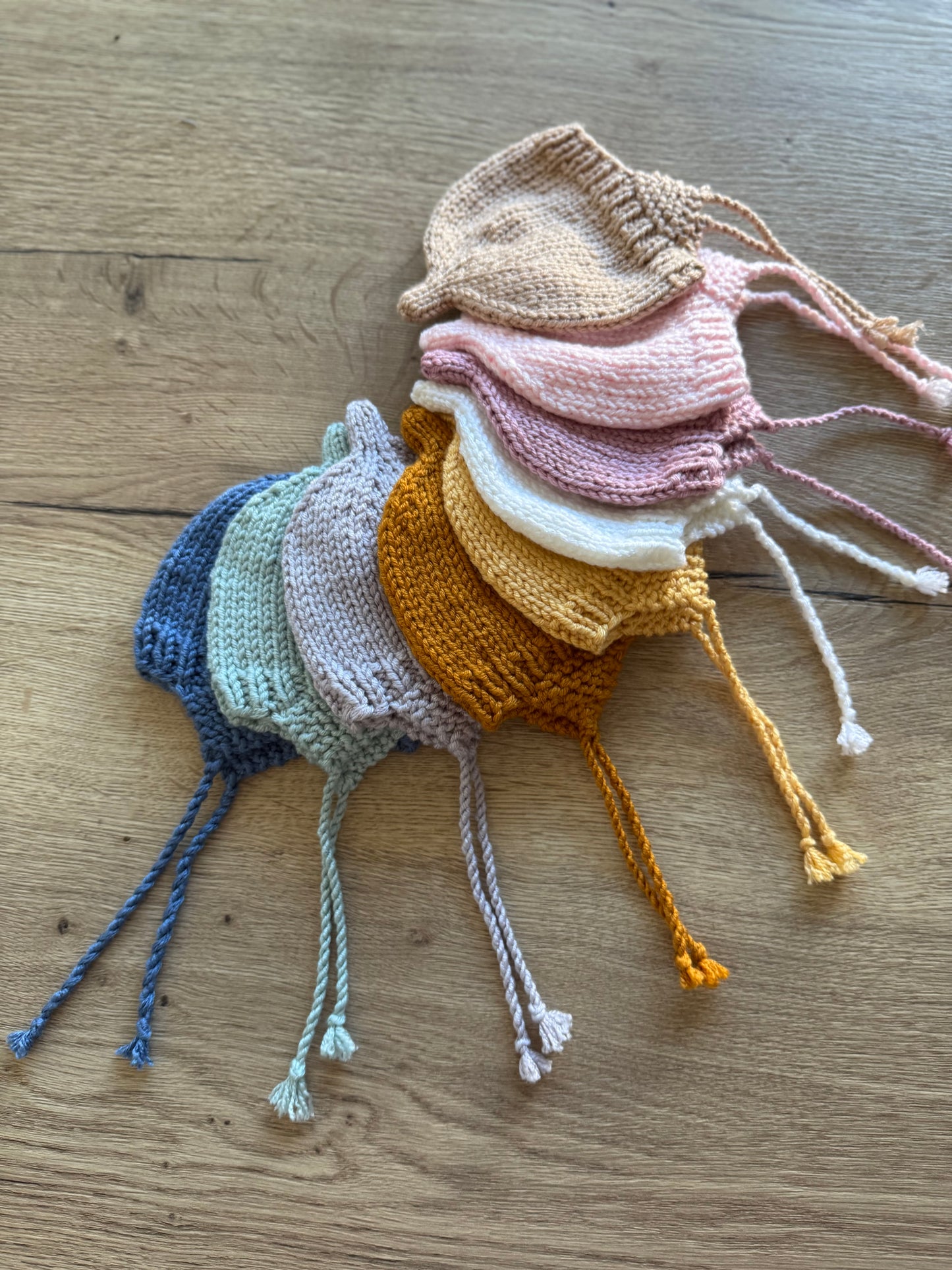 Ročno pleten komplet - siva odejica in kapica