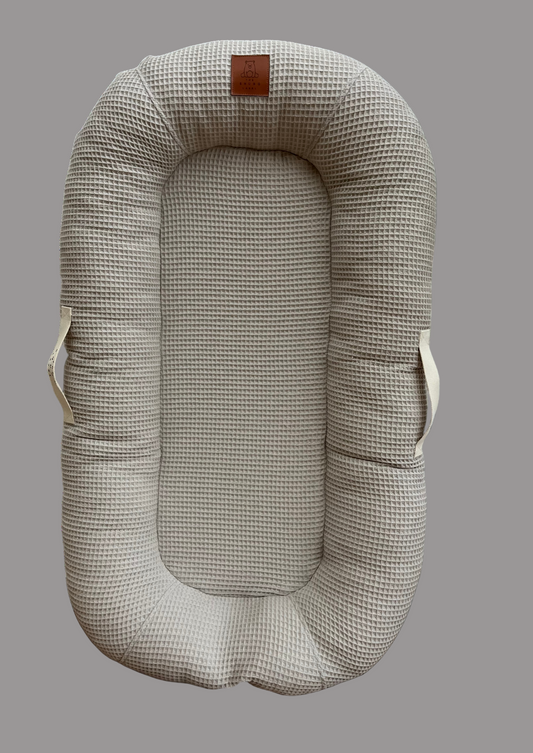 Gnezdece - vafel sivobež